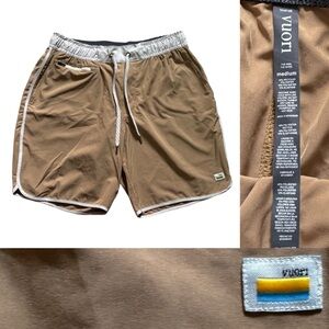 Vuori Banks Shorts 7” Men’s Size Medium In Wheat Texture